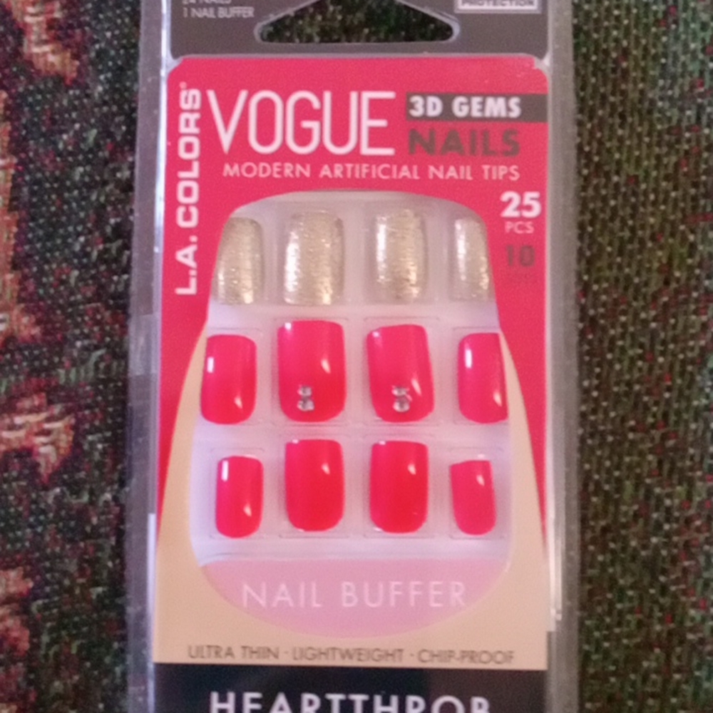 L.A. Colors Vogue Nails 3D Gems
